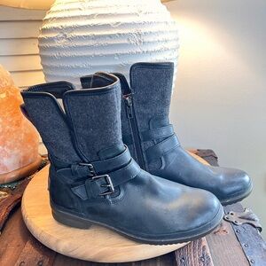 UGG Simmens Leather Waterproof Boots